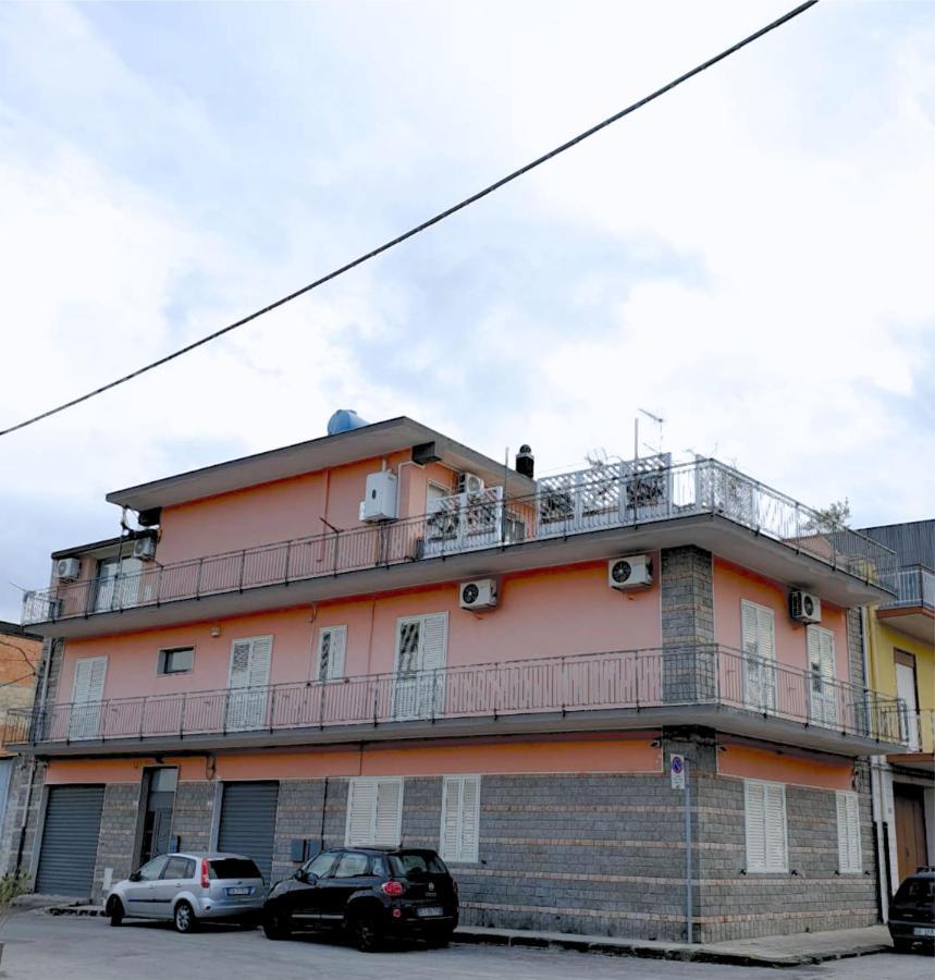 Stella-Guesthouse Solarino المظهر الخارجي الصورة